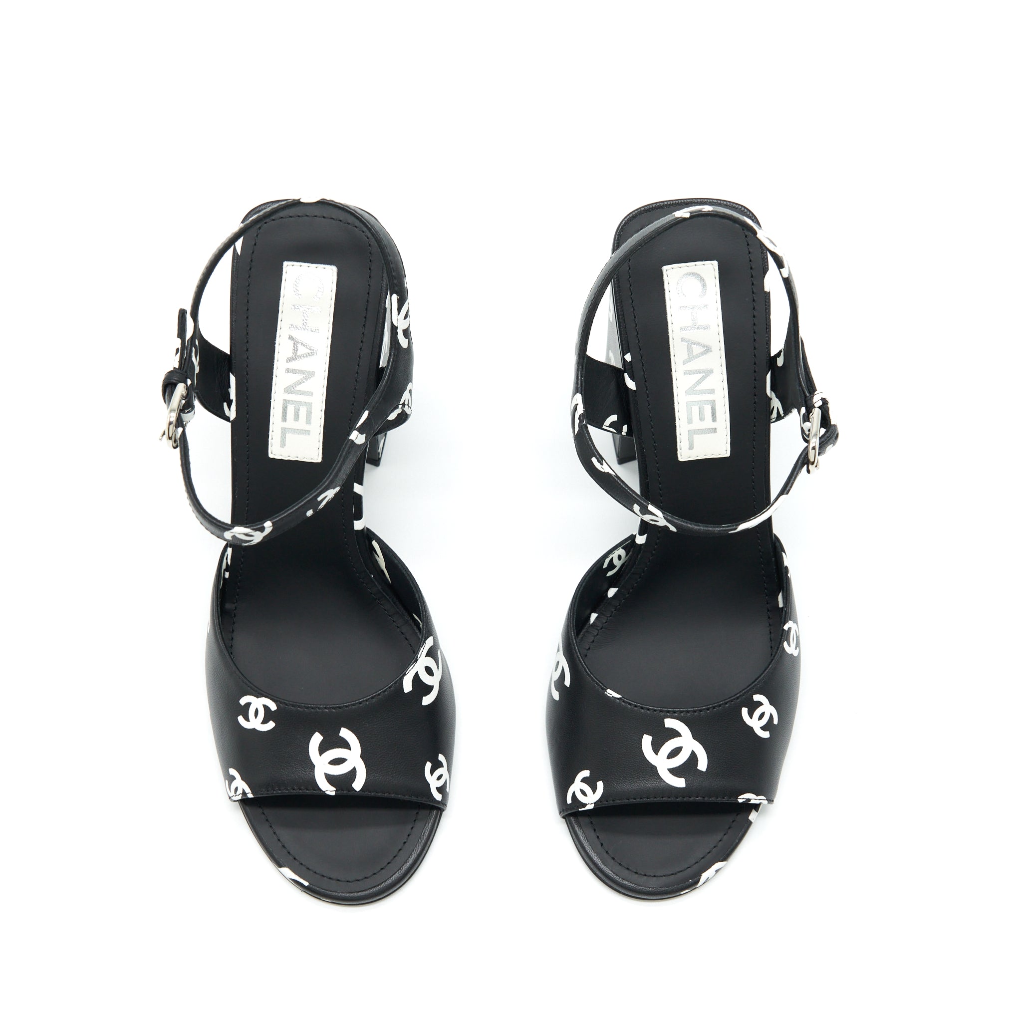 Chanel Size 39 22S Printed Lambskin Sandals Black/White