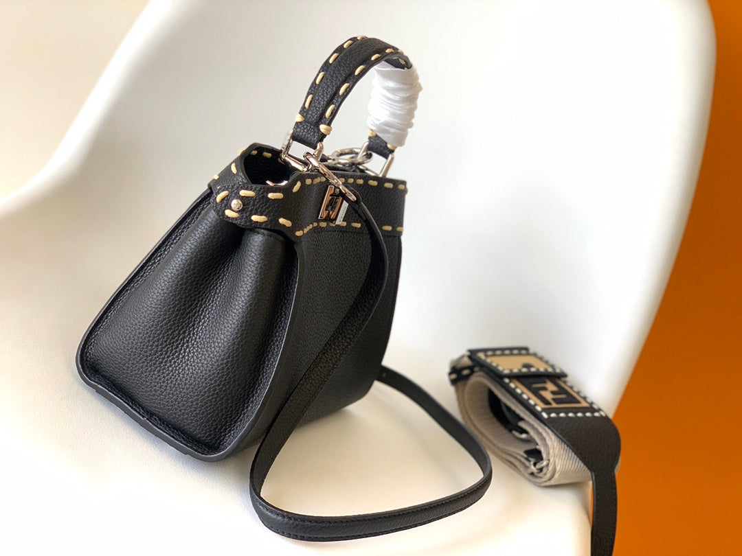FENDI Peekaboo Mini Selleria Bag 23cm black leather shw with 220 hand-sewn stitches