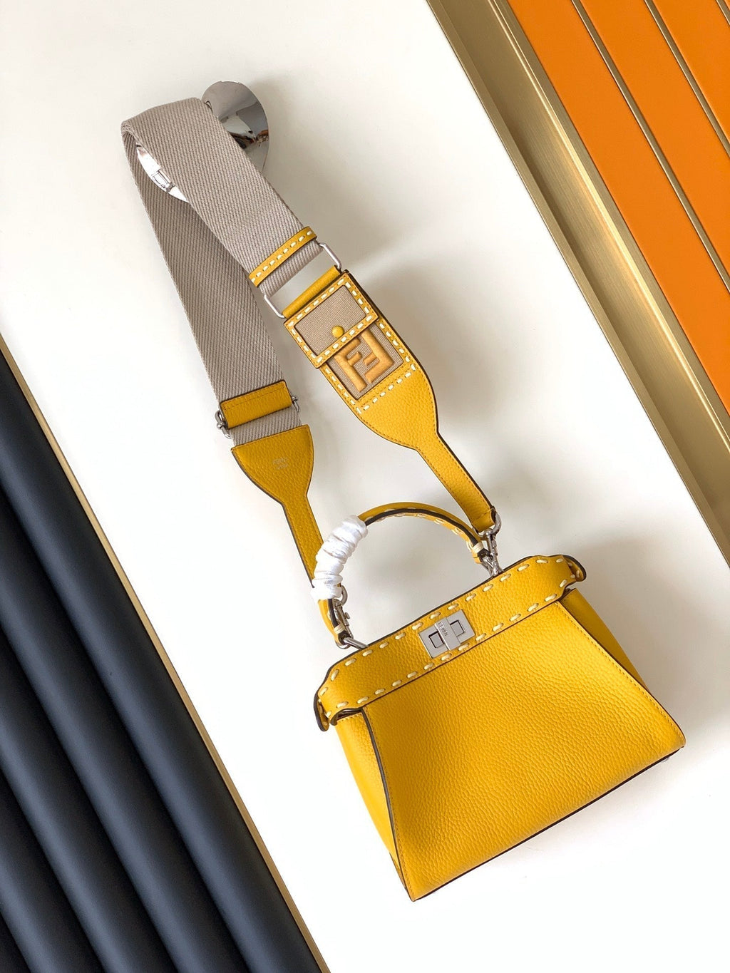 FENDI Peekaboo Mini Selleria Bag 23cm yellow leather shw with 220 hand-sewn stitches