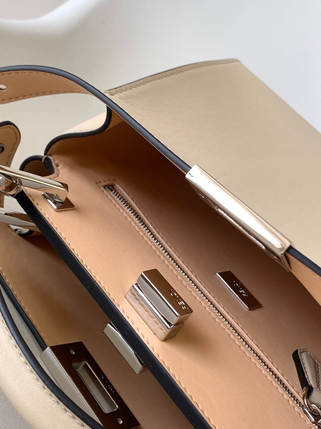 FENDI Peekaboo ISeeU Small 27cm Bag ivory lambskin gold hardware