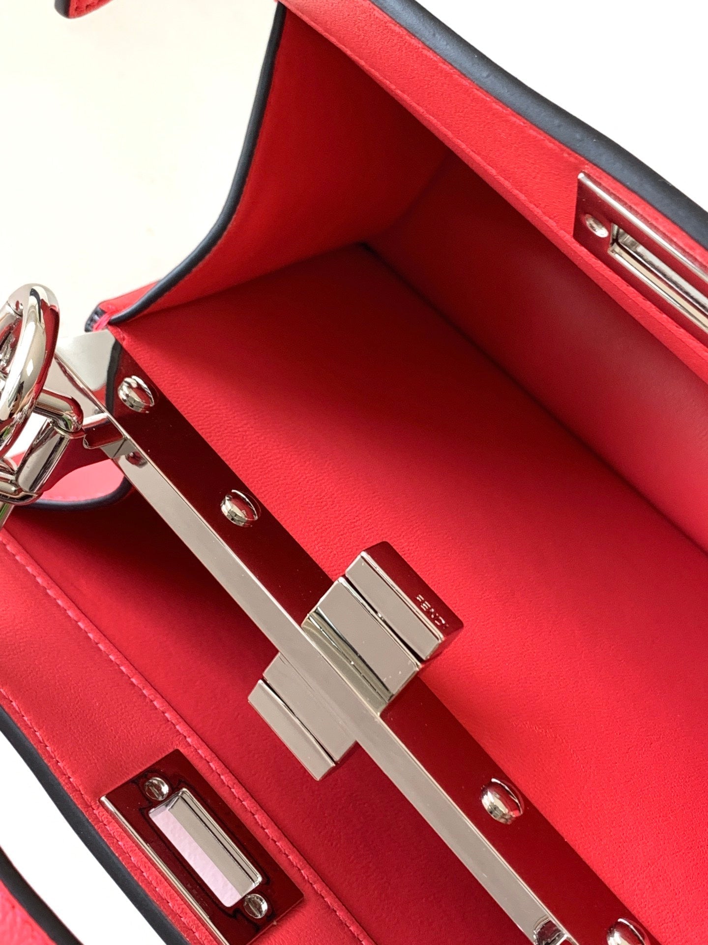 FENDI Peekaboo ISeeU Petite 20 Bag Hot Pink Lambskin Shw