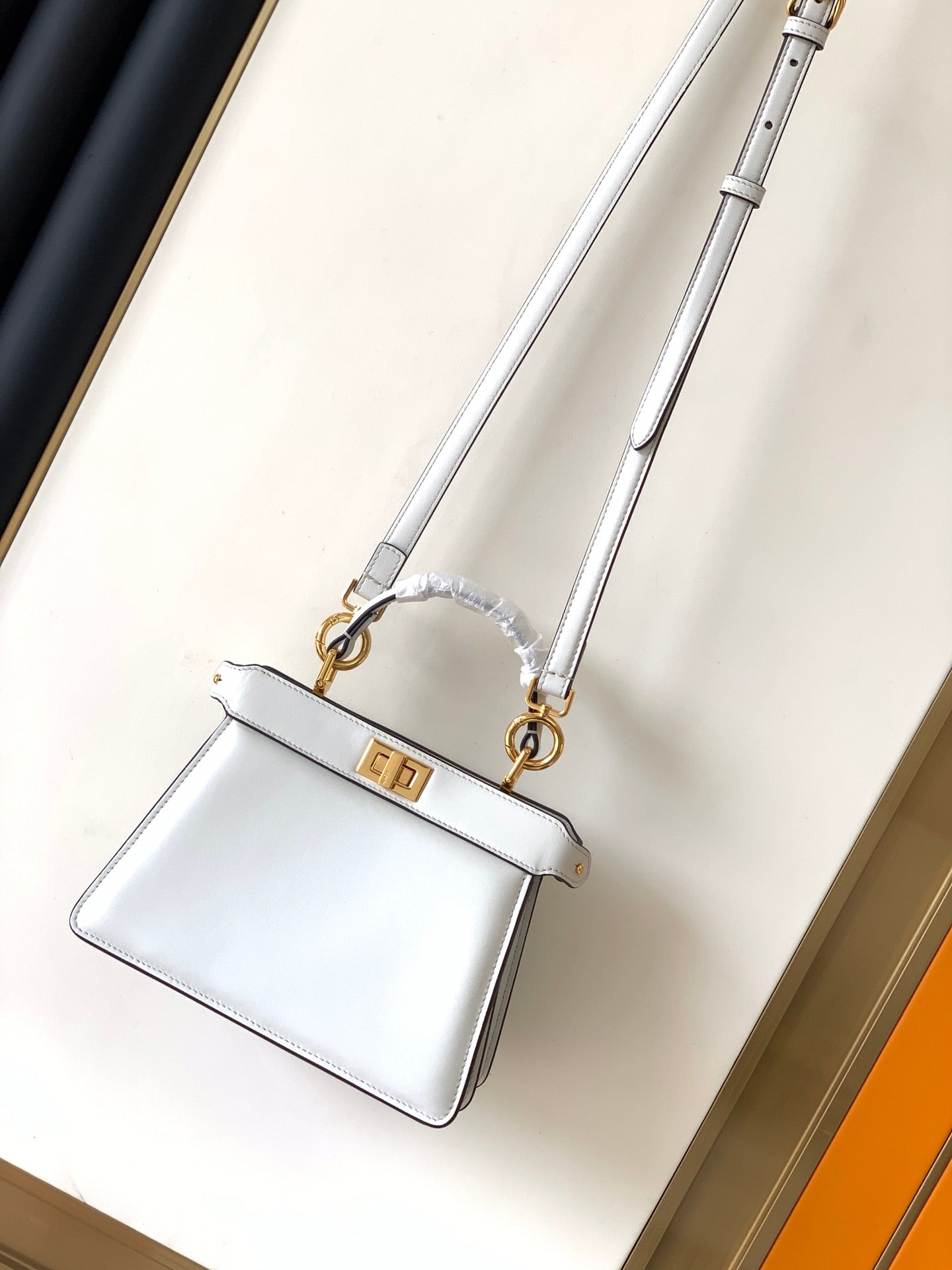 FENDI Peekaboo ISeeU Petite 20 Bag White Lambskin Ghw