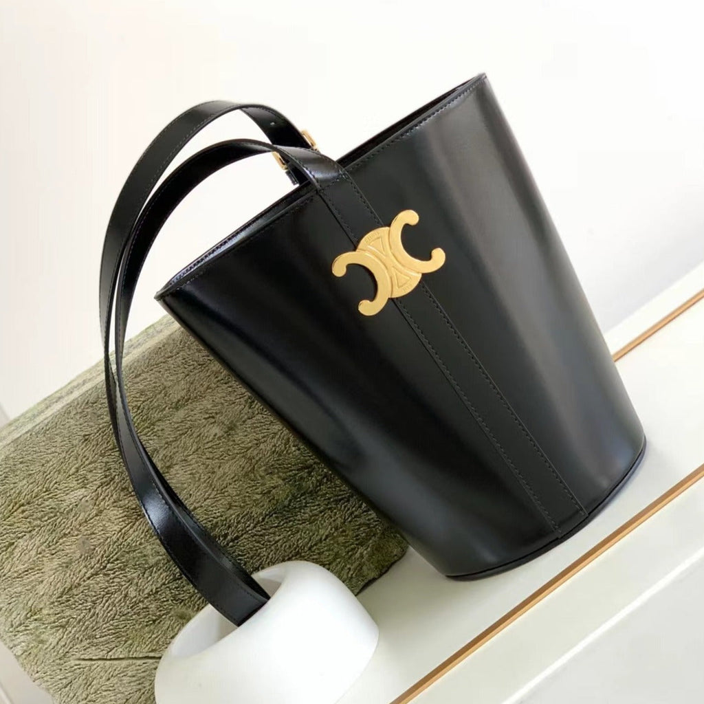 Celine BUCKET TRIOMPHE 25  BLACK CALFSKIN BAG