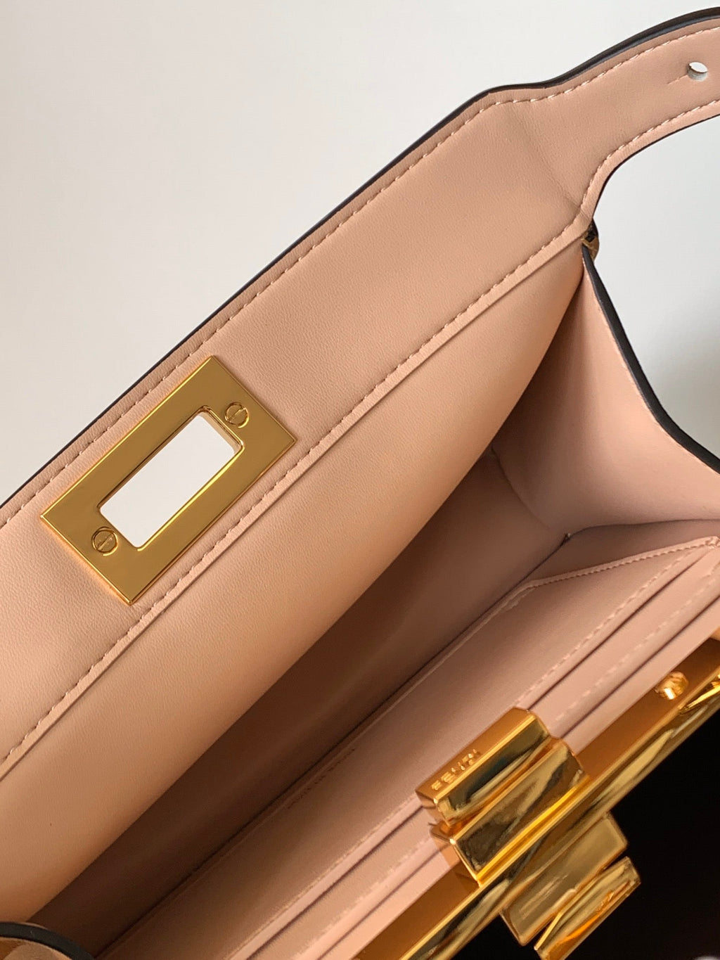 FENDI Peekaboo ISeeU Small 27cm Bag beige lambskin gold hardware