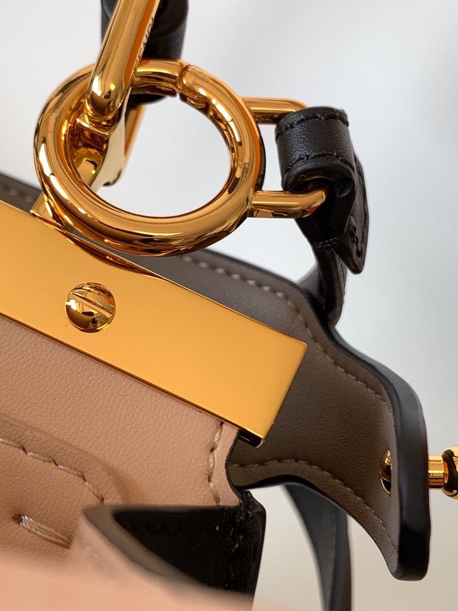 FENDI Peekaboo ISeeU Small 27cm Bag black lambskin gold hardware