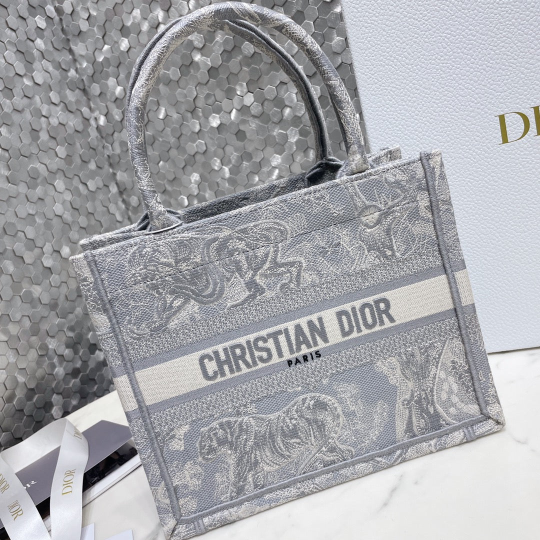 DIOR Small Book Tote 26.5cm Gradient Blue Embroidered Tiger