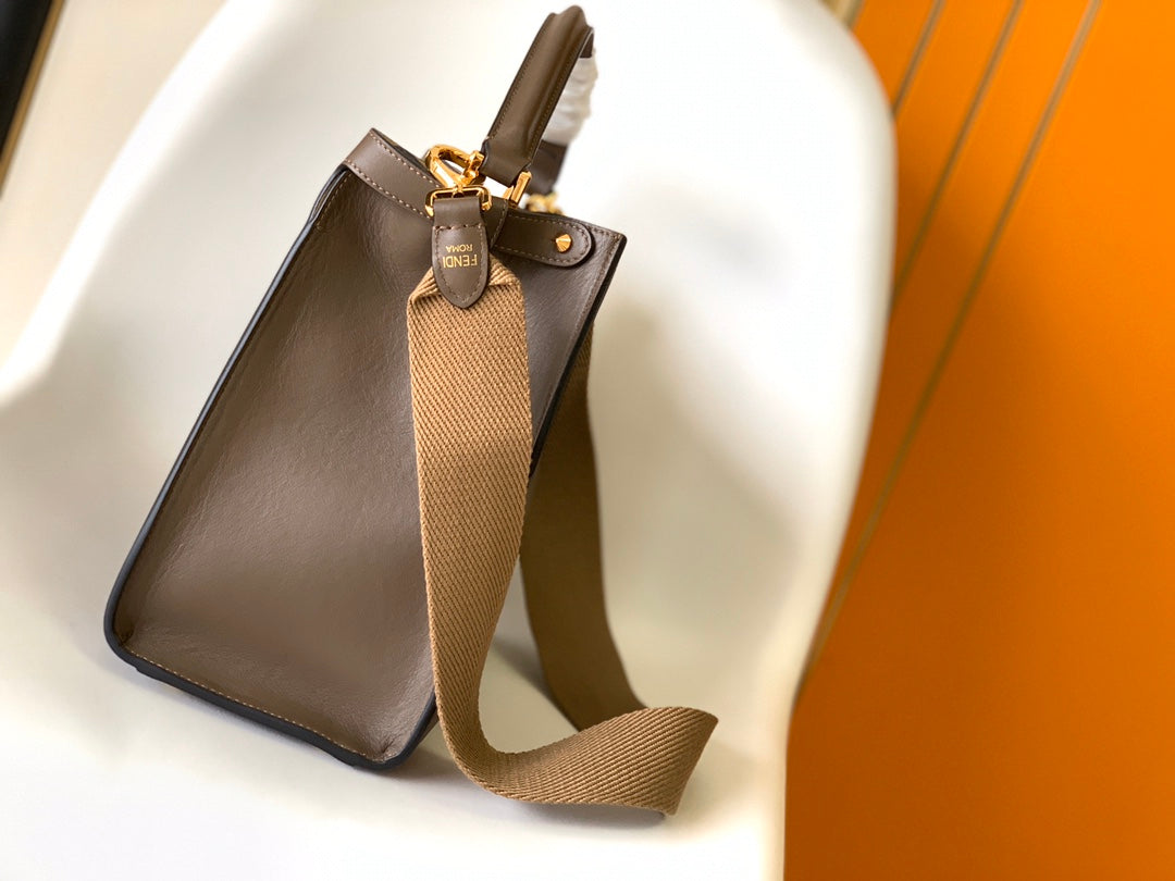 FENDI Peekaboo X-lite medium 30cm Bag brown lambskin gold hardware