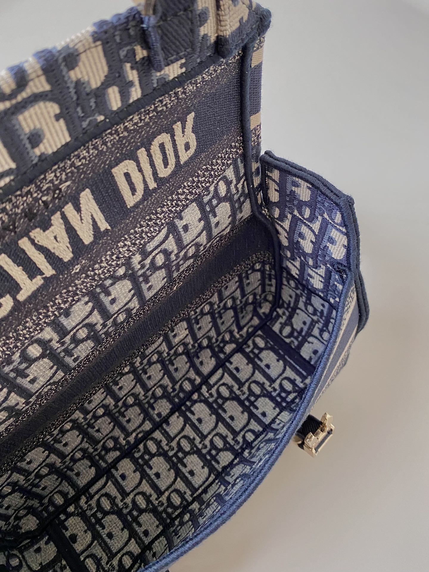 DIOR SMALL  DIORCAMP BAG 23 OBLIQUE BLUE EMBROIDERY
