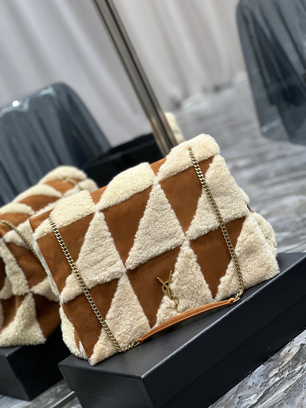 Saint Laurent JAMIE 4.3 LARGE BAG 38 IN BROWN SUEDE MIX BEIGE SHEARLING GOLD HARDWARE