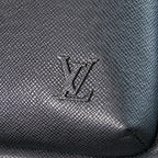 Louis Vuitton AVENUE SLINGBAG 31 IN BLACK TAIGA LEATHER