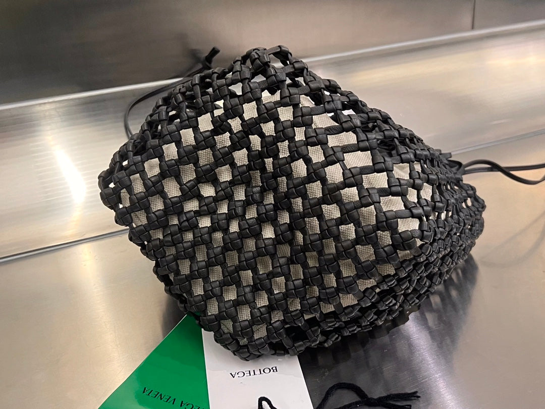 Bottega Veneta CAVALLINO 23 BAG IN BLACK LAMBSKIN
