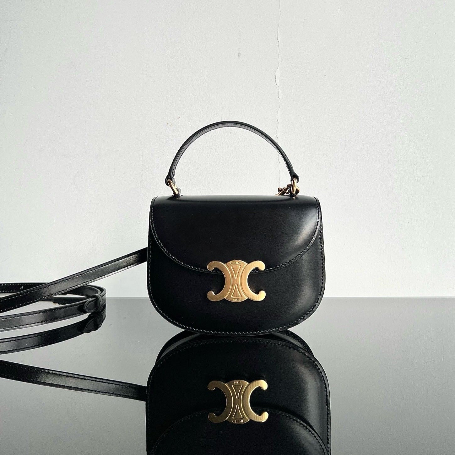 Celine TRIOMPHE SHINY CALFSKIN HANDBAG 18 BLACK
