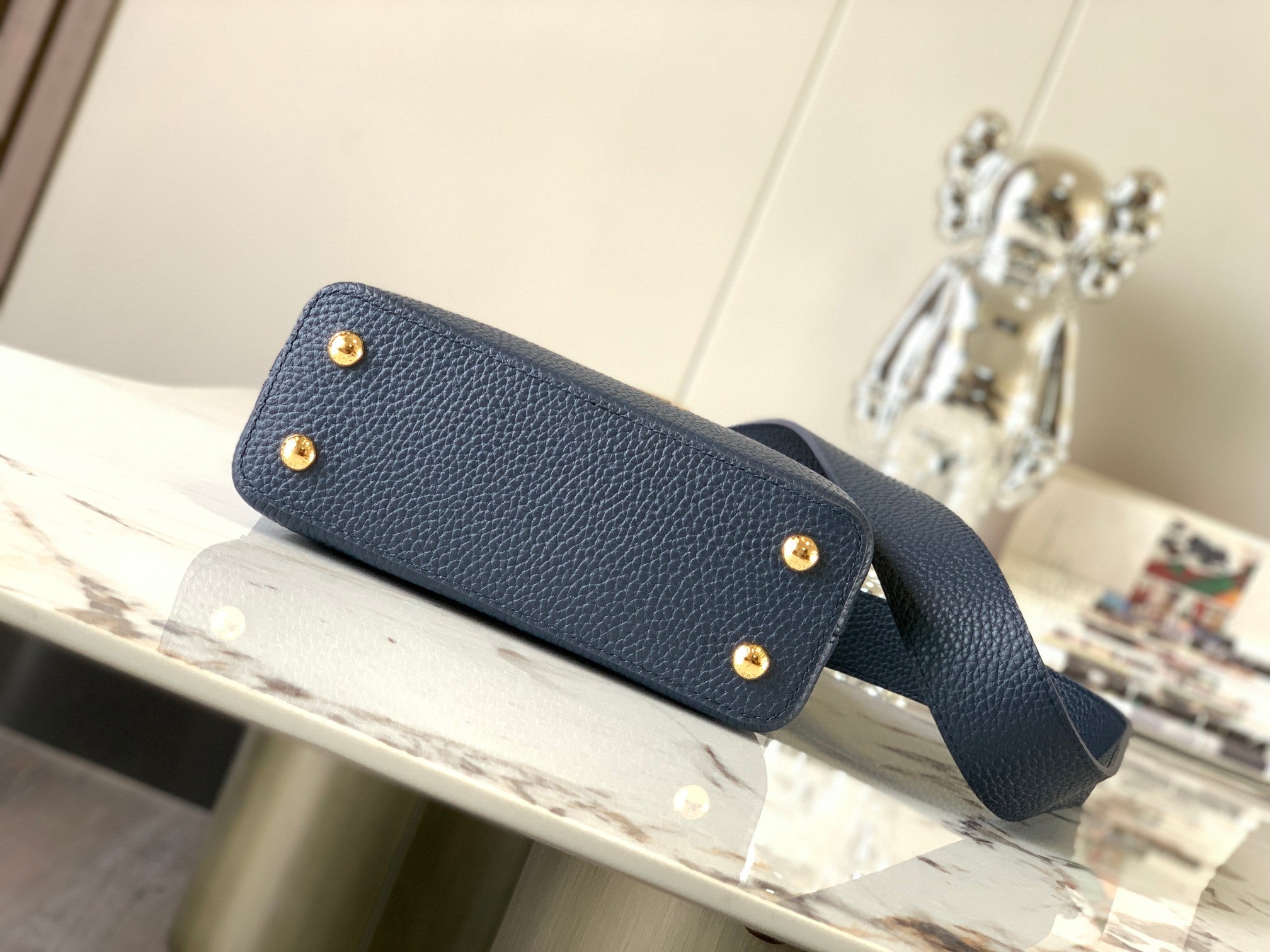 Louis Vuitton capucines mini 21 midnight blue taurillon leather gold hardware