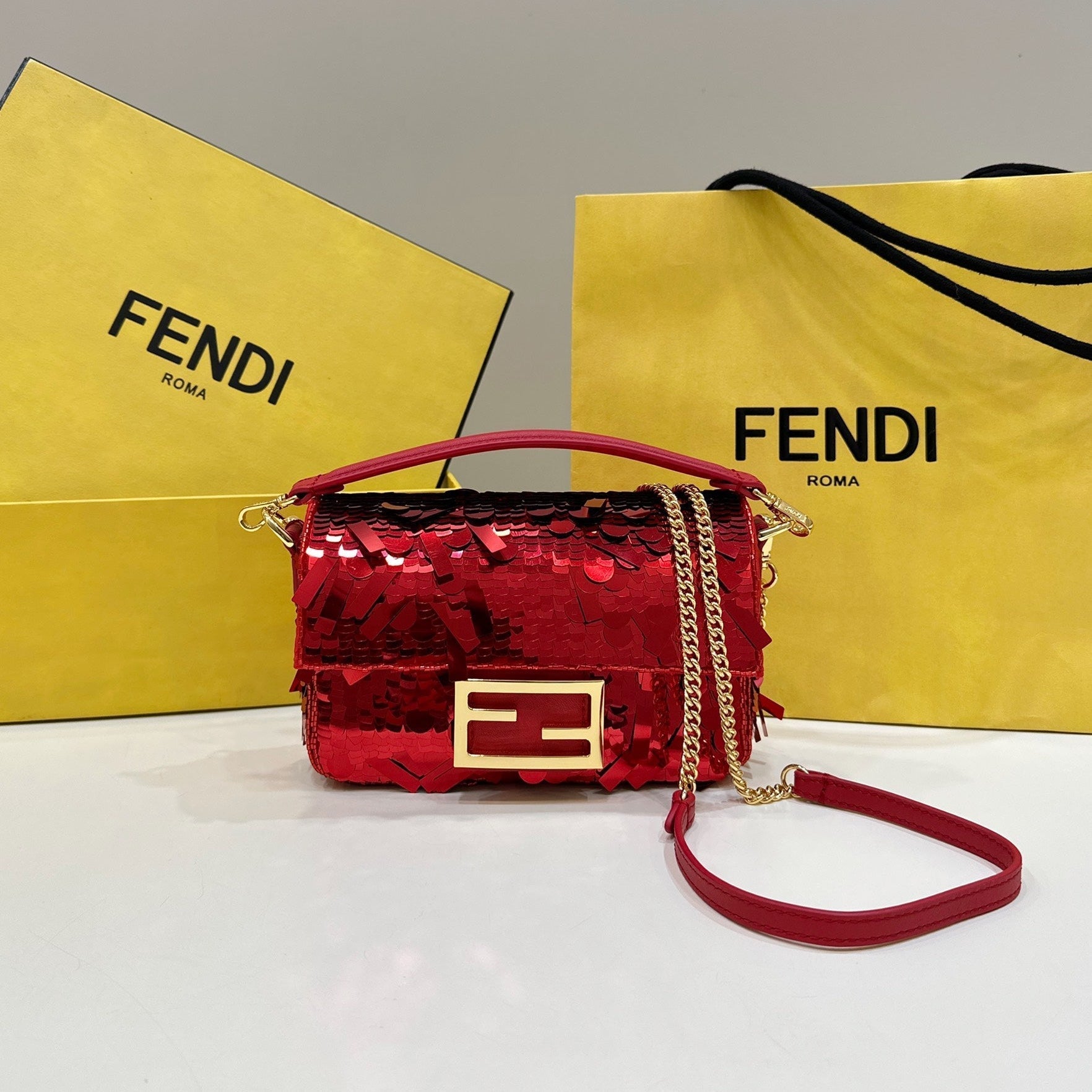 FENDI BAGUETTE MINI 19 IN RED SEQUINS GOLD HARDWARE