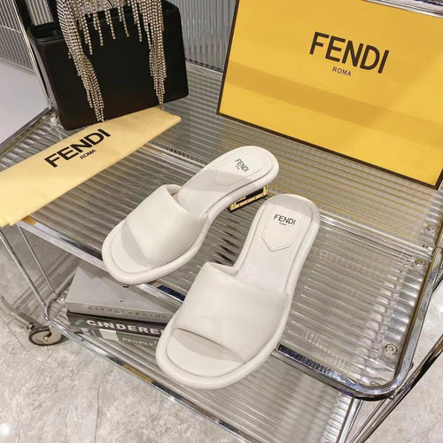FENDI FENDI BAGUETTE SLIDES WOMEN IN WHITE CALFSKIN