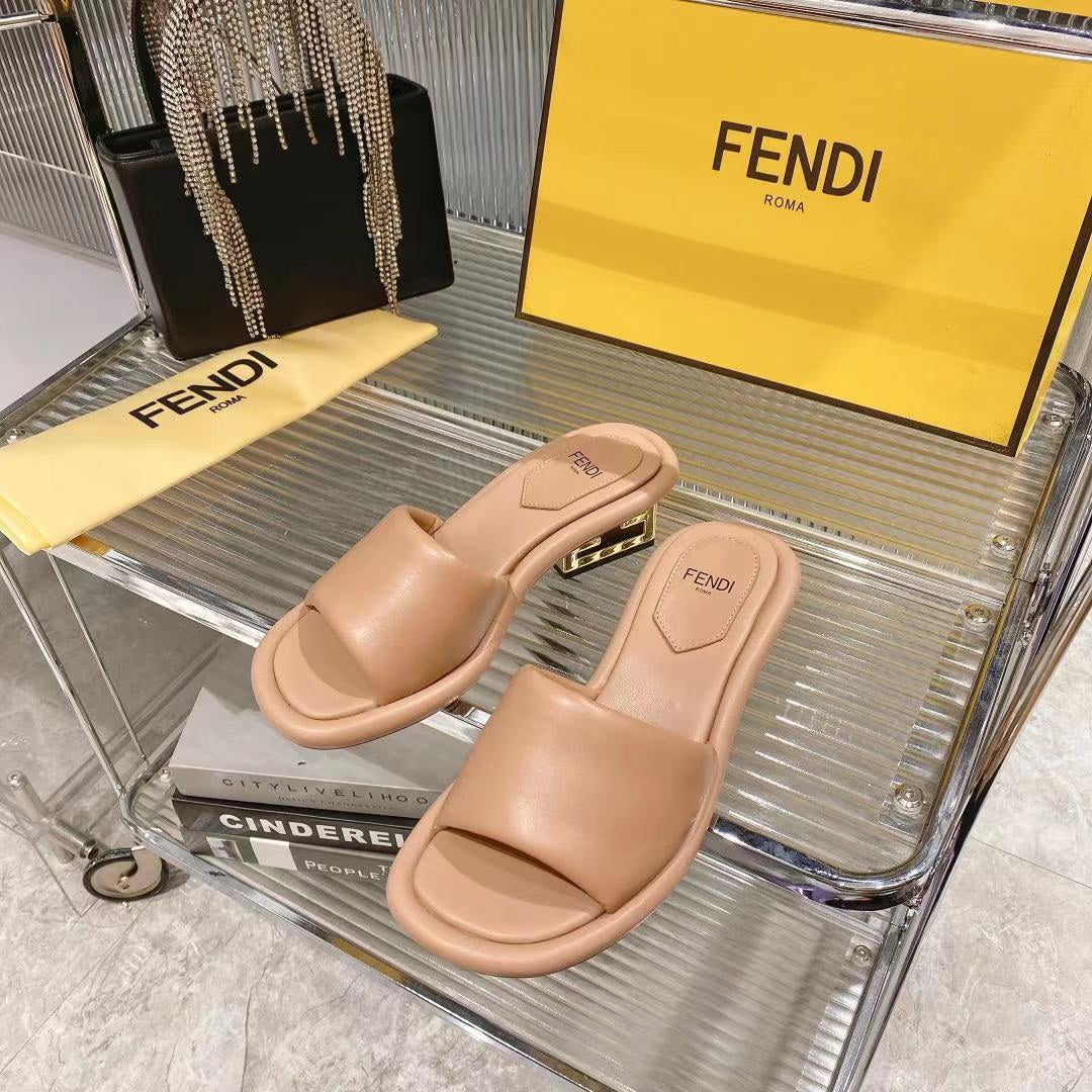 FENDI FENDI BAGUETTE SLIDES WOMEN IN DESERT SAND CALFSKIN