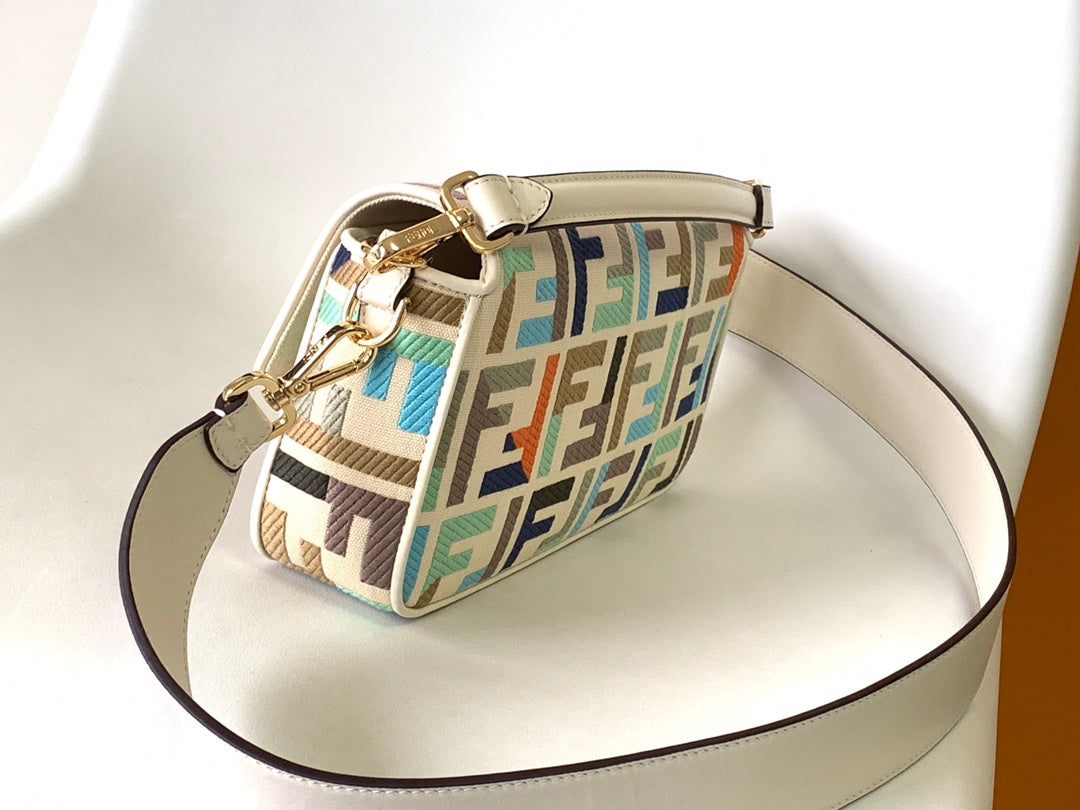 FENDI Fend Baguette White and Multicolour Canvas Bag 27 with FF Embroidery Ghw
