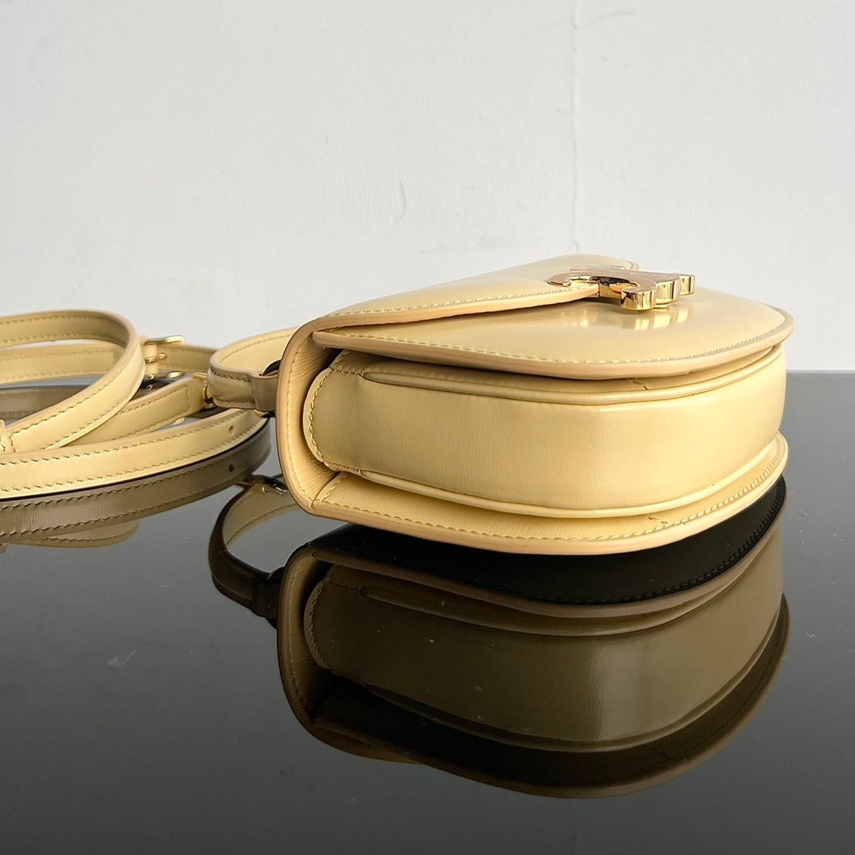 Celine TRIOMPHE SHINY CALFSKIN HANDBAG 18 YELLOW PASTEL