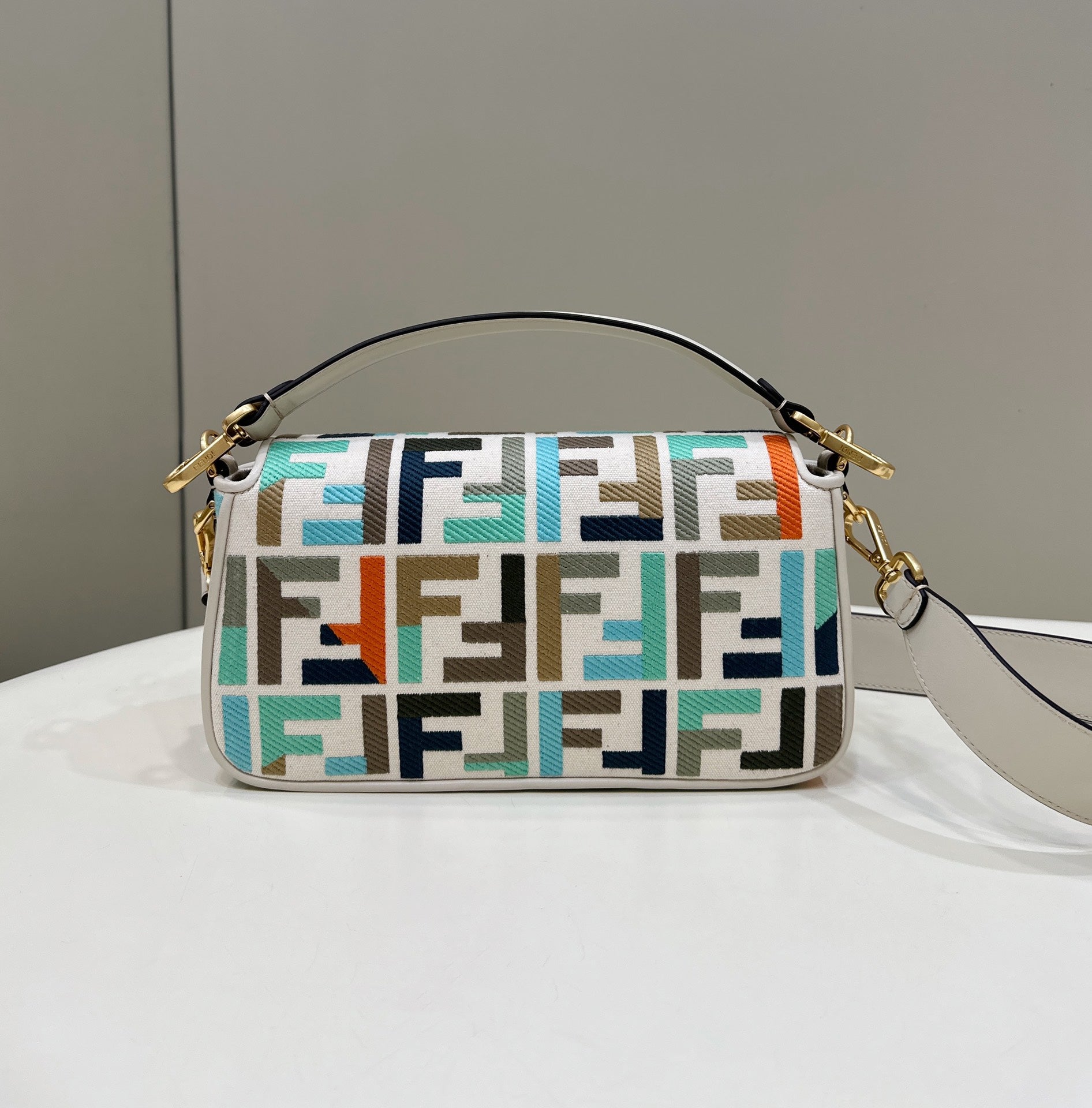 FENDI BAGUETTE CANVAS 27 BAG WHITE STRAP WITH MULTICOLOUR EMBROIDERY GOLD HARDWARE