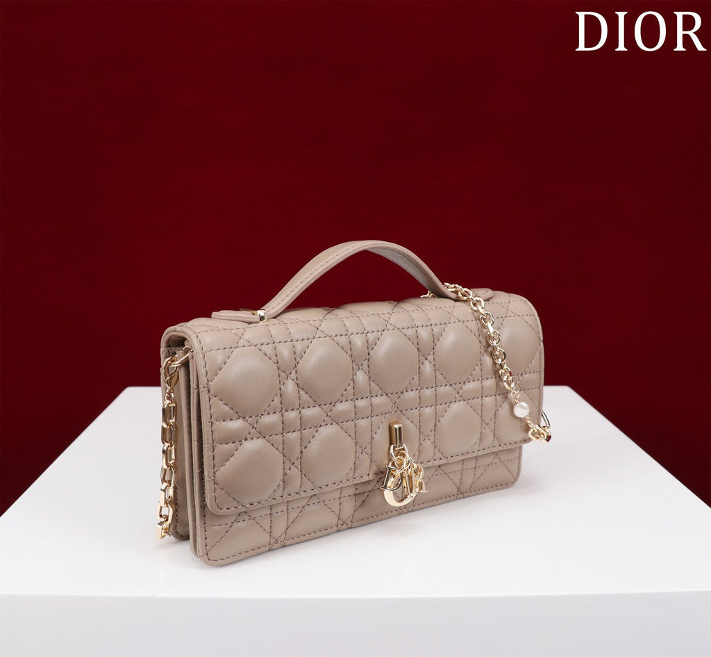 DIOR my mini 21 sand lambskin