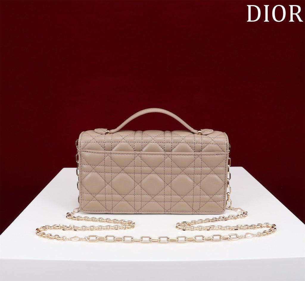 DIOR my mini 21 sand lambskin