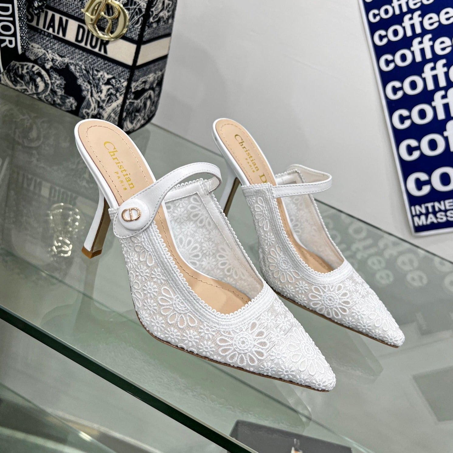 DIOR pump 95 transparent mesh embroidered white flower moitif