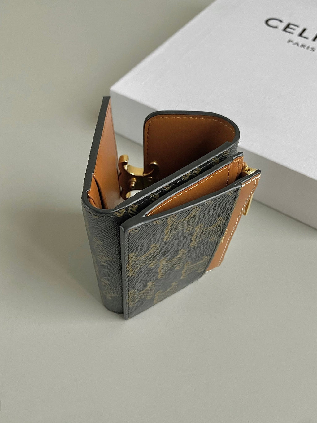 Celine TRIPHOME 9 WALLET TWO-IN-ONE OLD FLOWER BROWN CALFSKIN