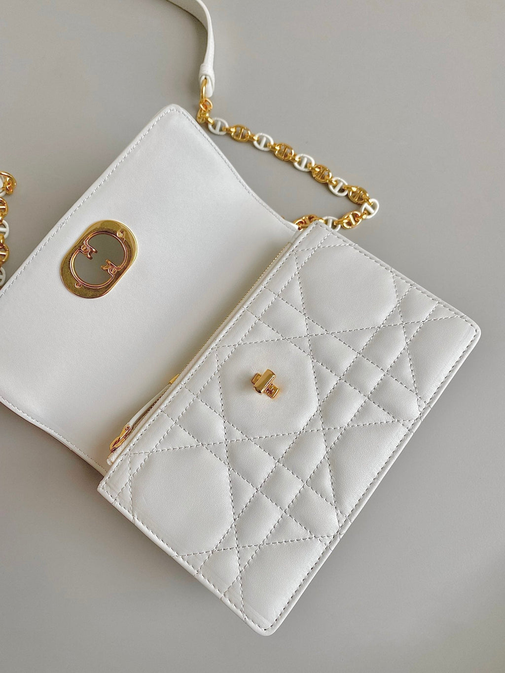 DIOR MINI CHAIN BAG 17 IN WHITE CALFSKIN