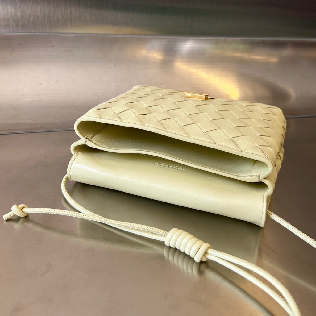 Bottega Veneta BV Mini Crossbody Bag 19cm Light Yellow Calfskin Ghw