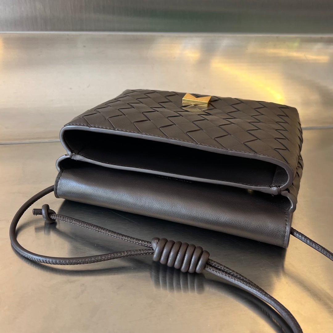 Bottega Veneta BV Mini Crossbody Bag 19cm Chocolate Calfskin Ghw