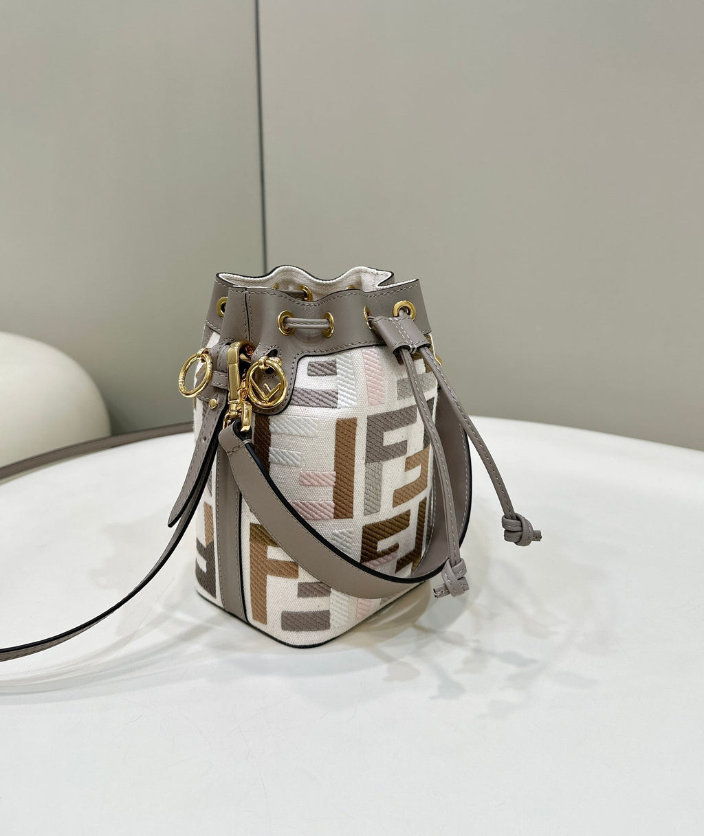 FENDI ff mon tresor bucket bag 18cm grey leather ff motif