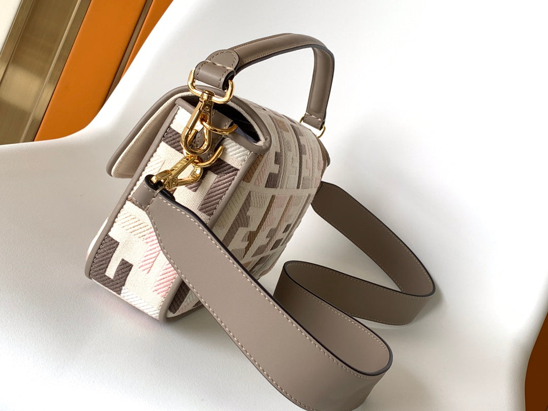 FENDI Fend Baguette White Brown and Multicolour Canvas Bag 27 with FF Embroidery Ghw