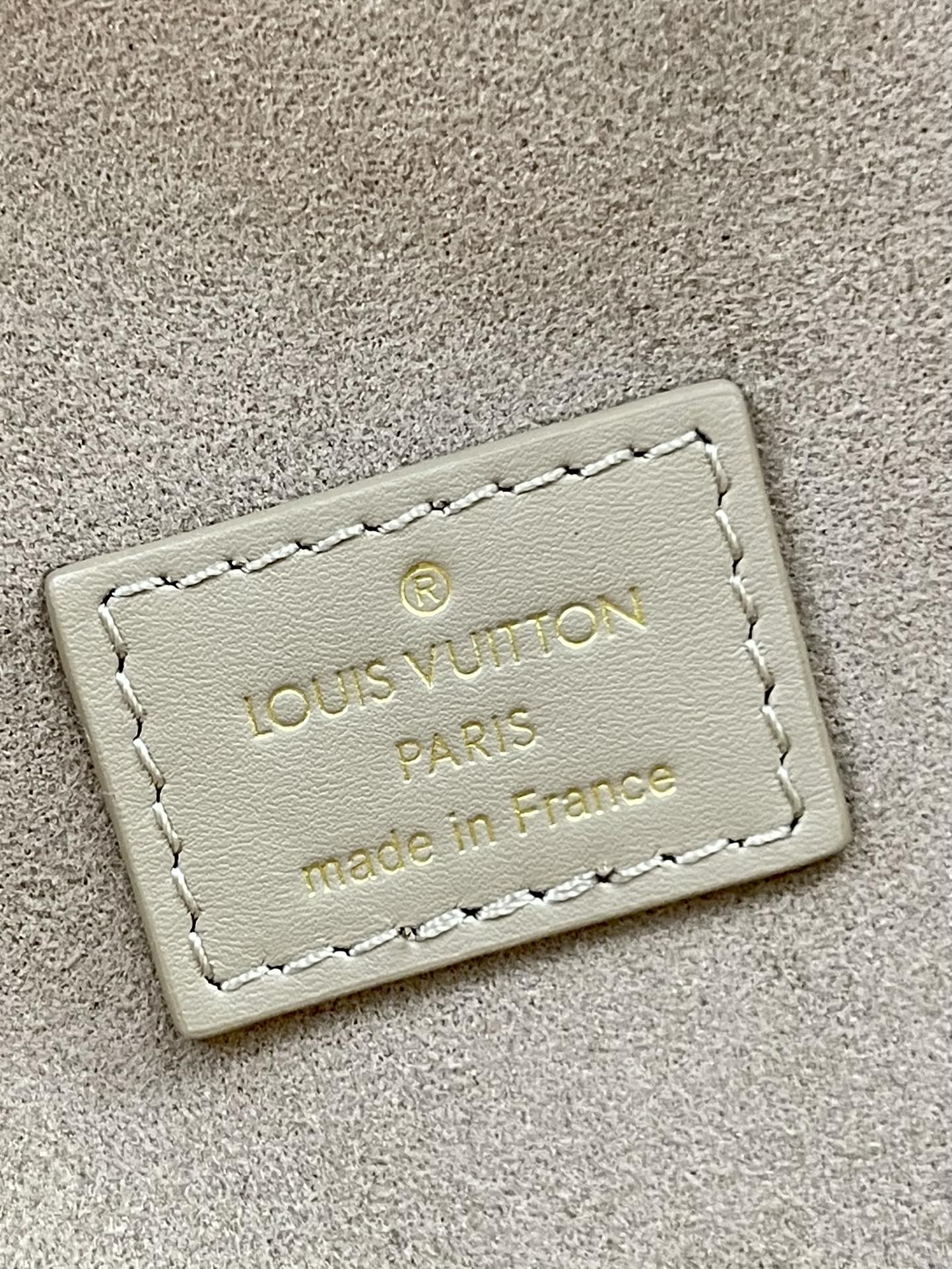 Louis Vuitton VANITY 19 IN LIGHT BROWN MONOGRAM EMBOSSED CALFSKIN GOLD HARDWARE