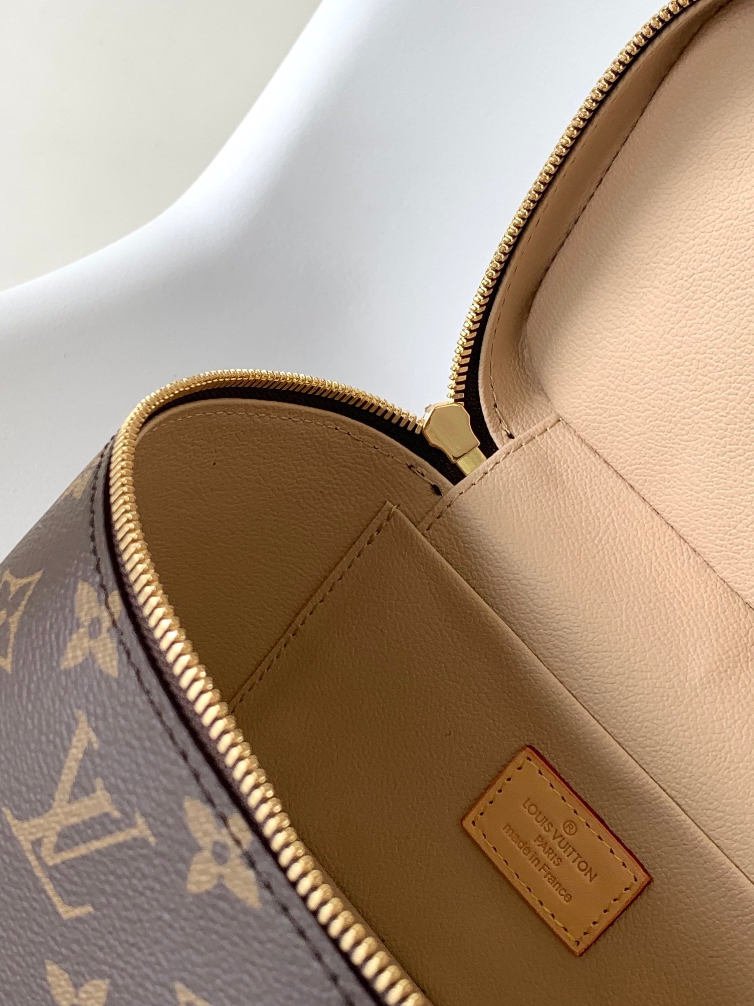 Louis Vuitton NICE MINI 20 TOILETRY POUCH