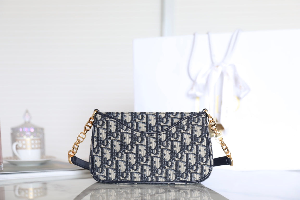 DIOR MINI 21 CHAIN HANDBAG BLACK OBLIQUE JACQUARD