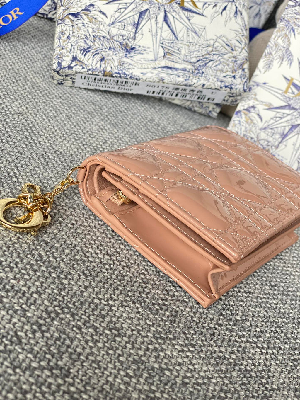 DIOR Caro 11cm Compact Wallet Shiny Dark Beige Calfskin