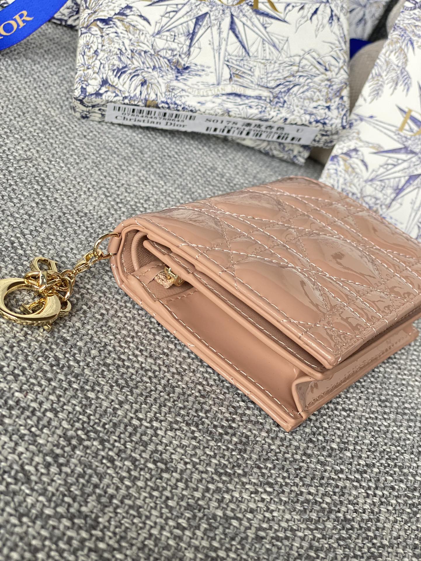 DIOR Caro 11cm Compact Wallet Shiny Dark Beige Calfskin