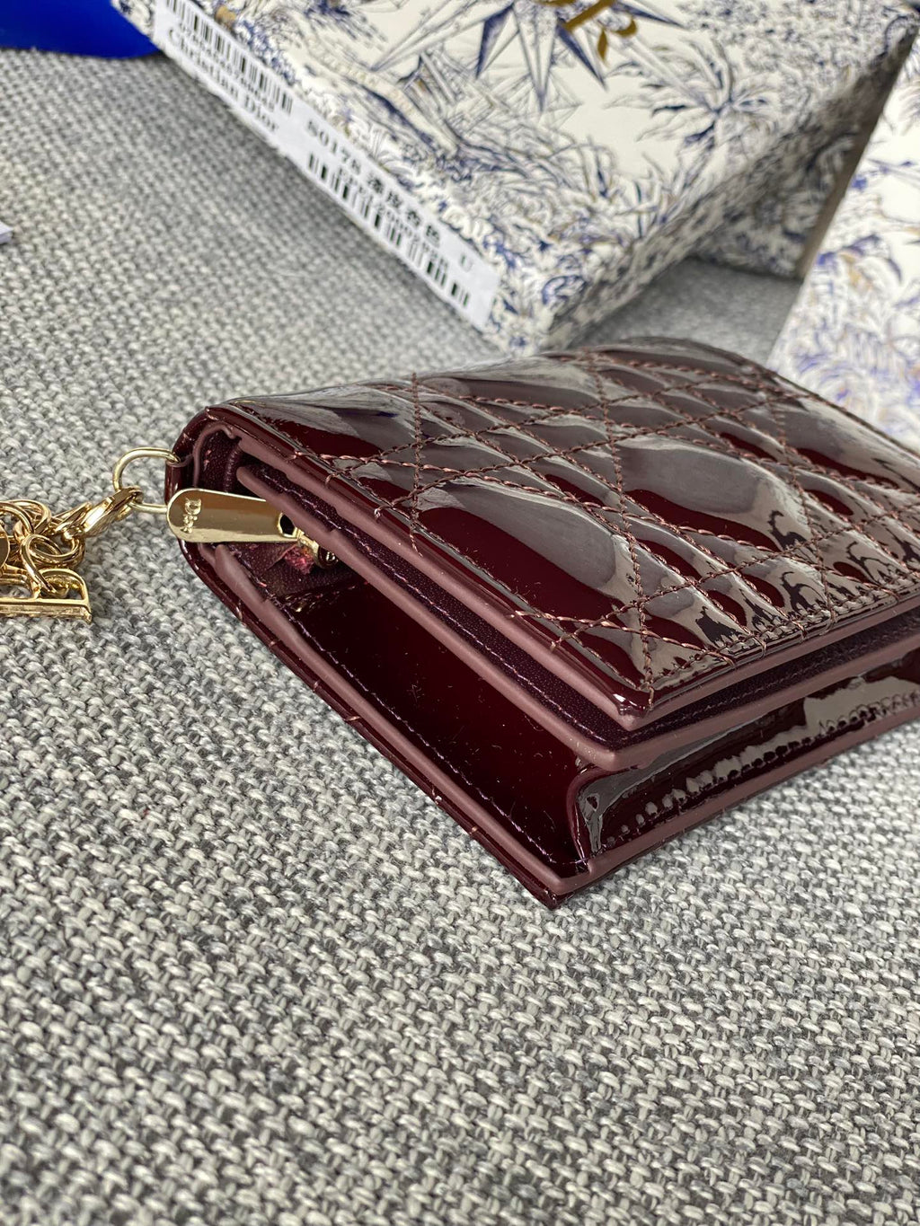 DIOR Caro 11cm Compact Wallet Shiny Burgundy Calfskin