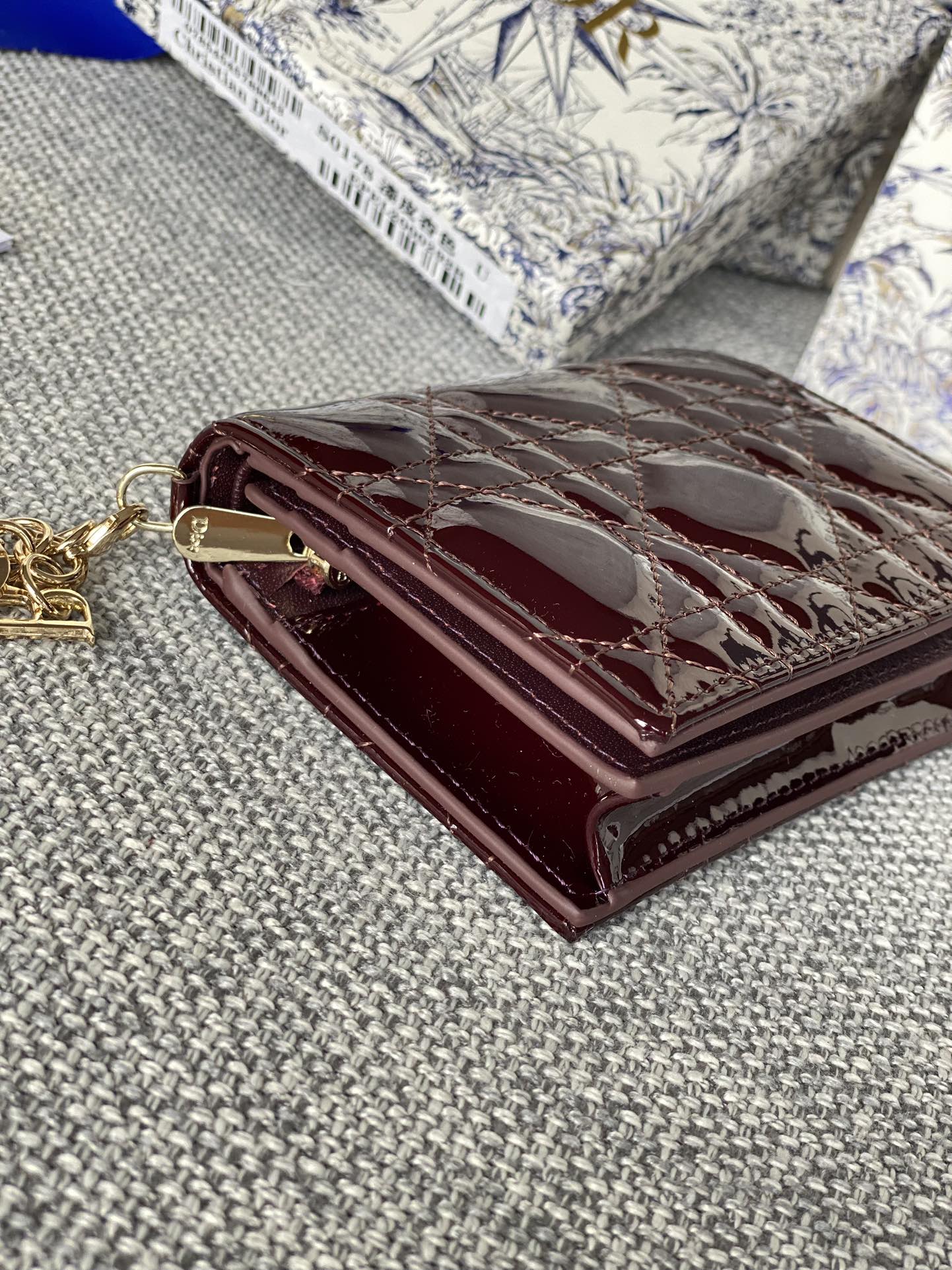 DIOR Caro 11cm Compact Wallet Shiny Burgundy Calfskin