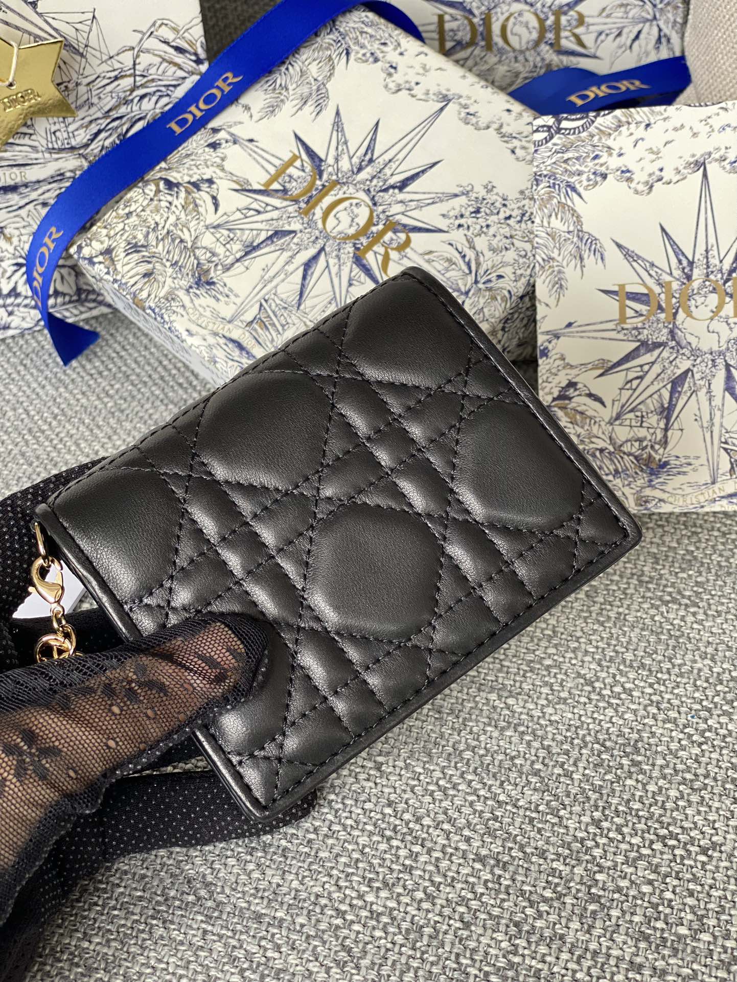 DIOR Caro 11cm Compact Wallet Black Calfskin