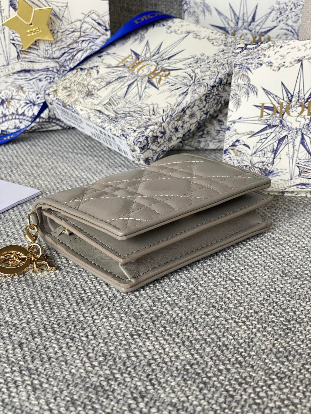 DIOR Caro 11cm Compact Wallet Grey Calfskin