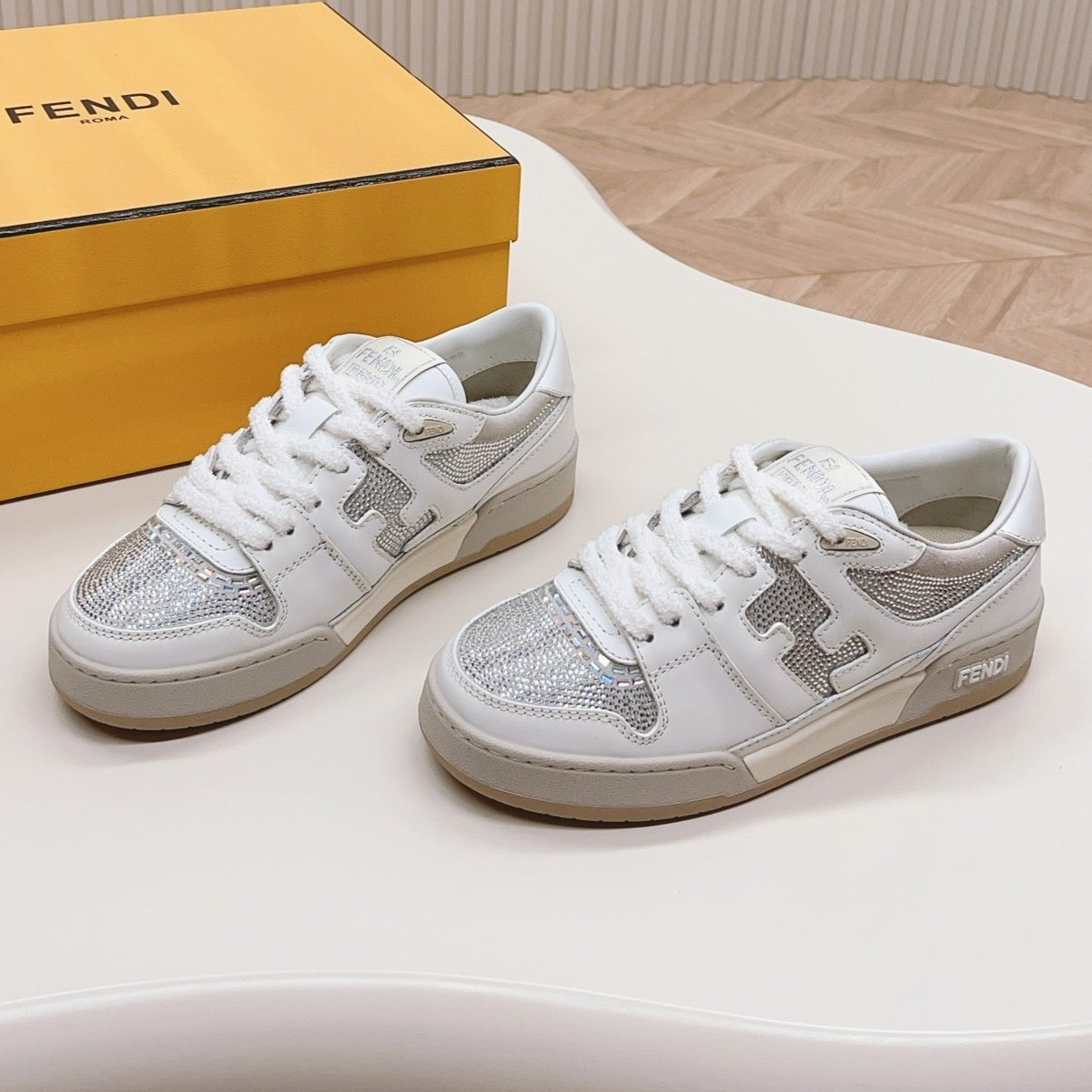 FENDI FENDI CASUAL SNEAKER IN WHITE CALFSKIN ATTACH RHINSTONES