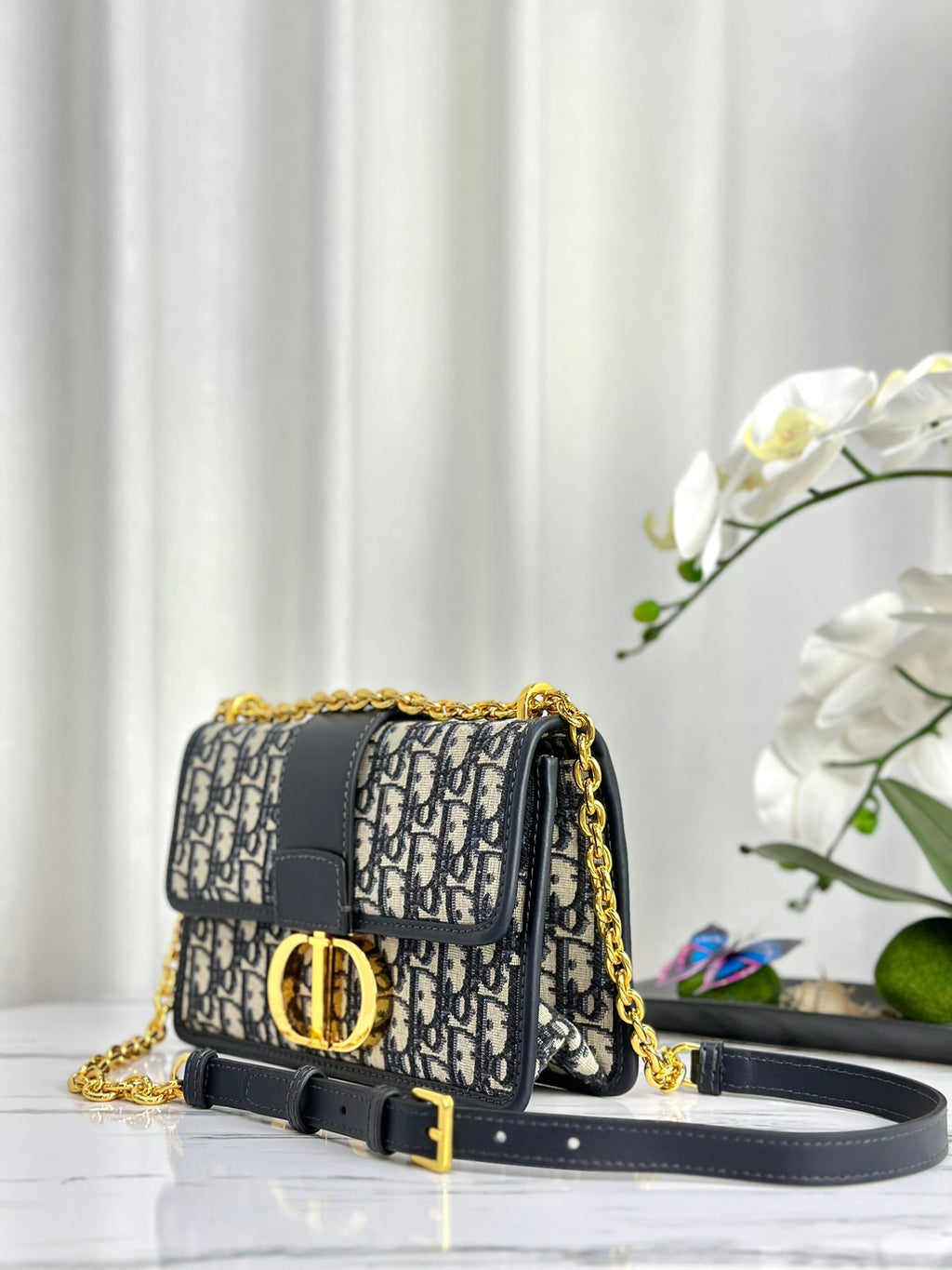 DIOR MONTAIGNE 25 BAG IN  BLUE OBLIQUE JACQUARD