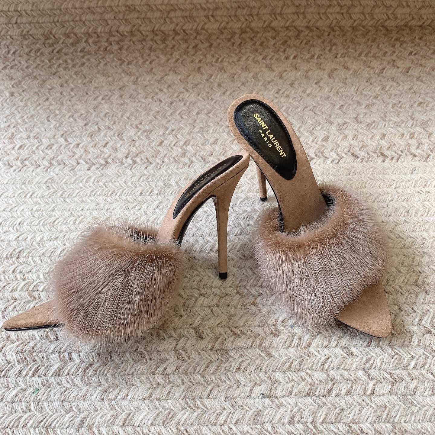 Saint Laurent LA 16 HEELED MULES IN BEIGE RABBIT FUR AND SMOOTH LAMBSKIN