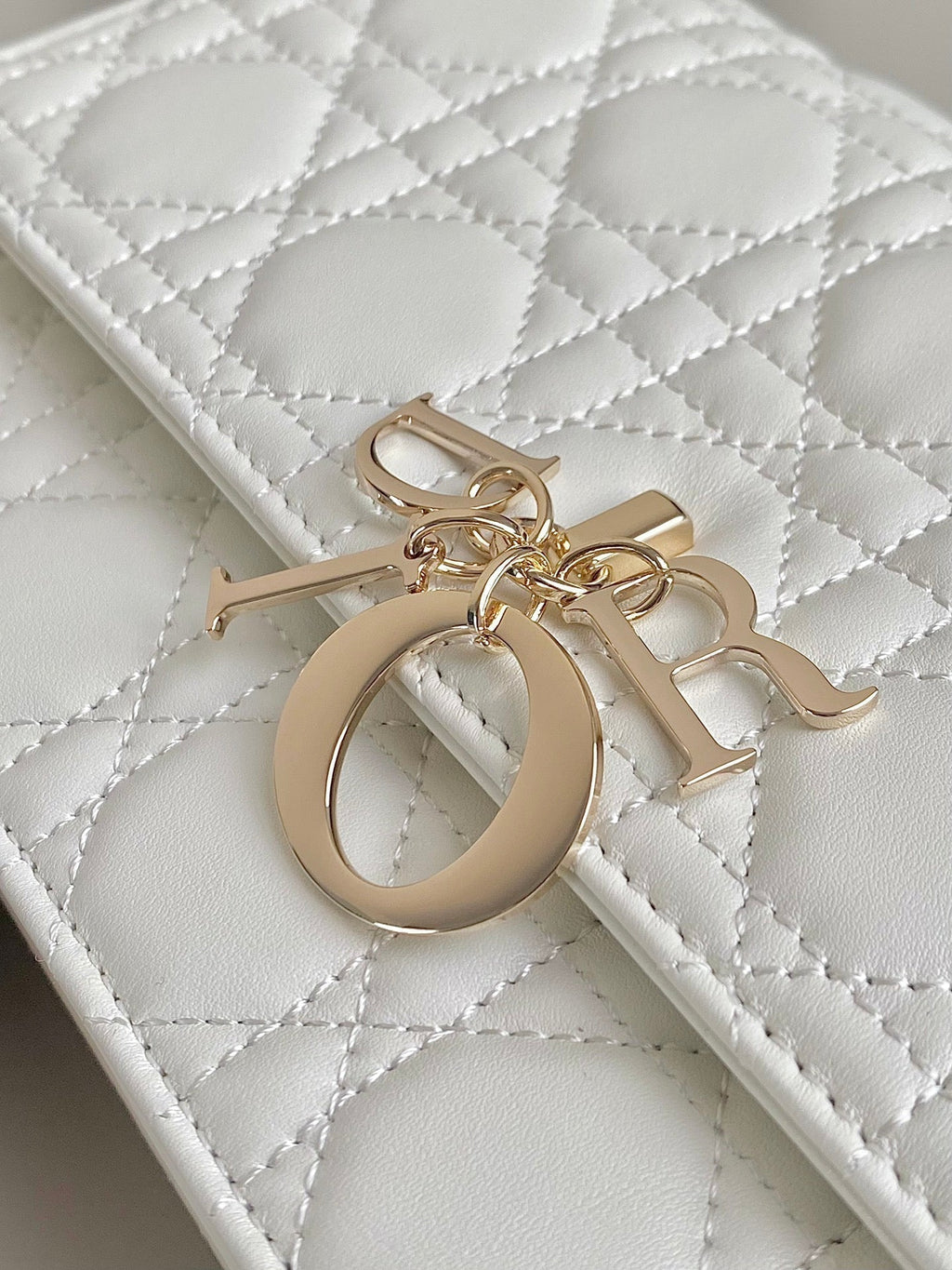 DIOR MISS LADY 24 LARGE BAG IN WHITE LAMBSKIN