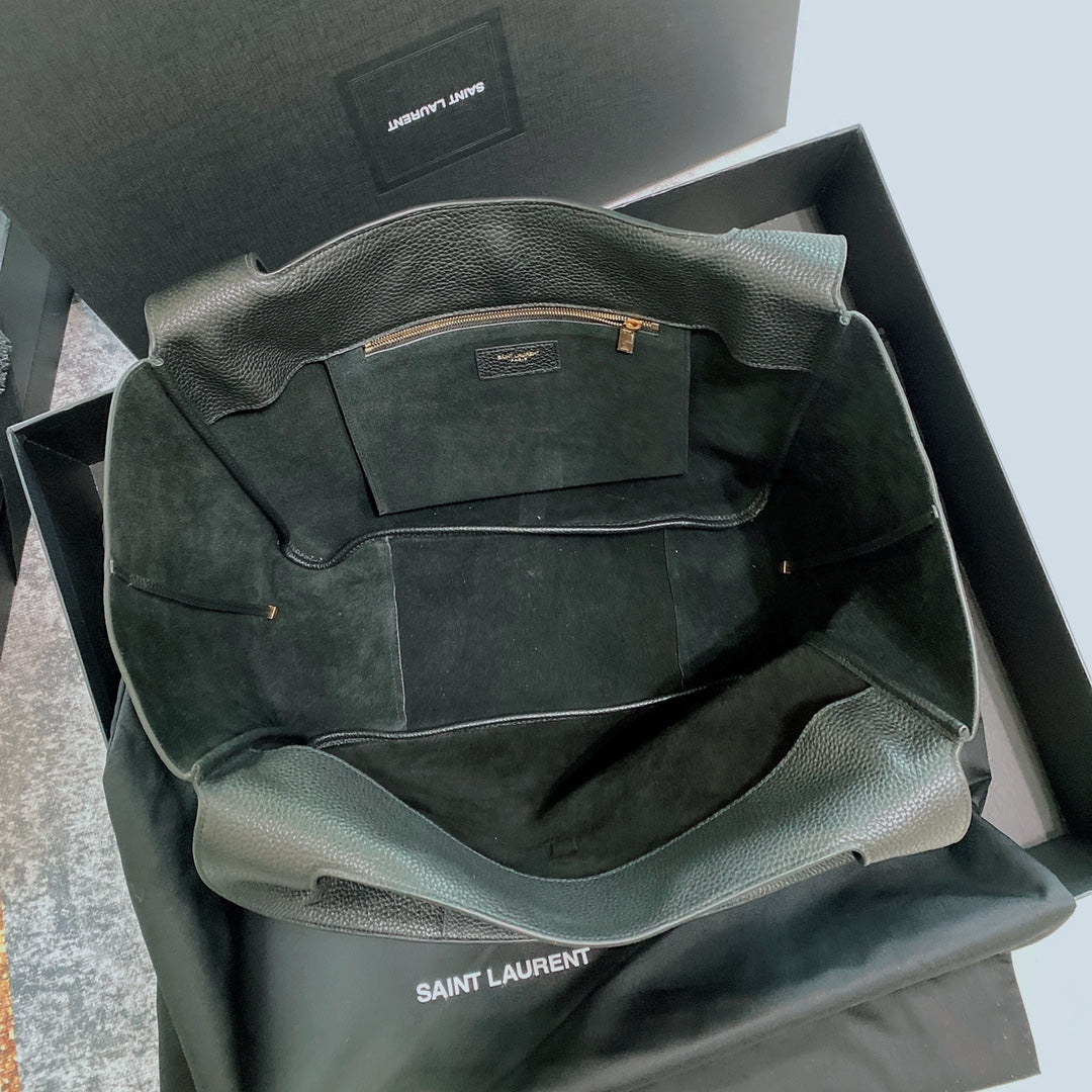 Saint Laurent BEA HOBO 50 GRAINED BLACK LEATHER
