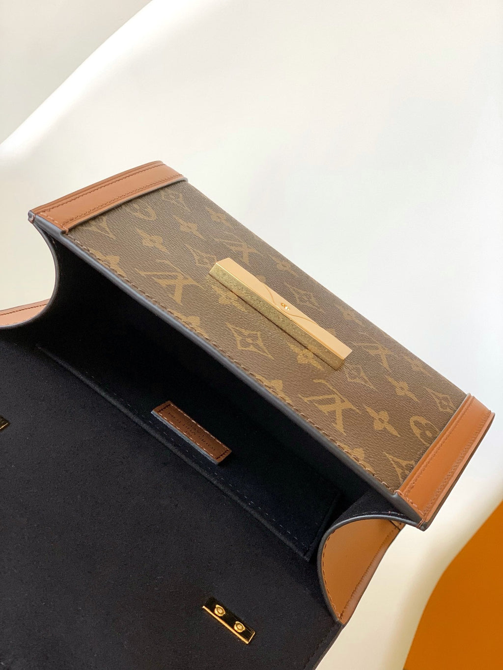 Louis Vuitton DAUPHINE CAPITALE 17.5 MONOGRAM CANVAS