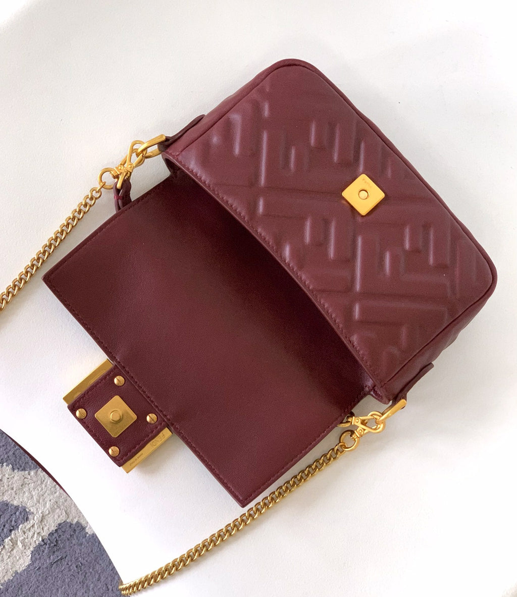 FENDI Mini Baguette Bag 20 With FF Motif Burgundy Leather Ghw