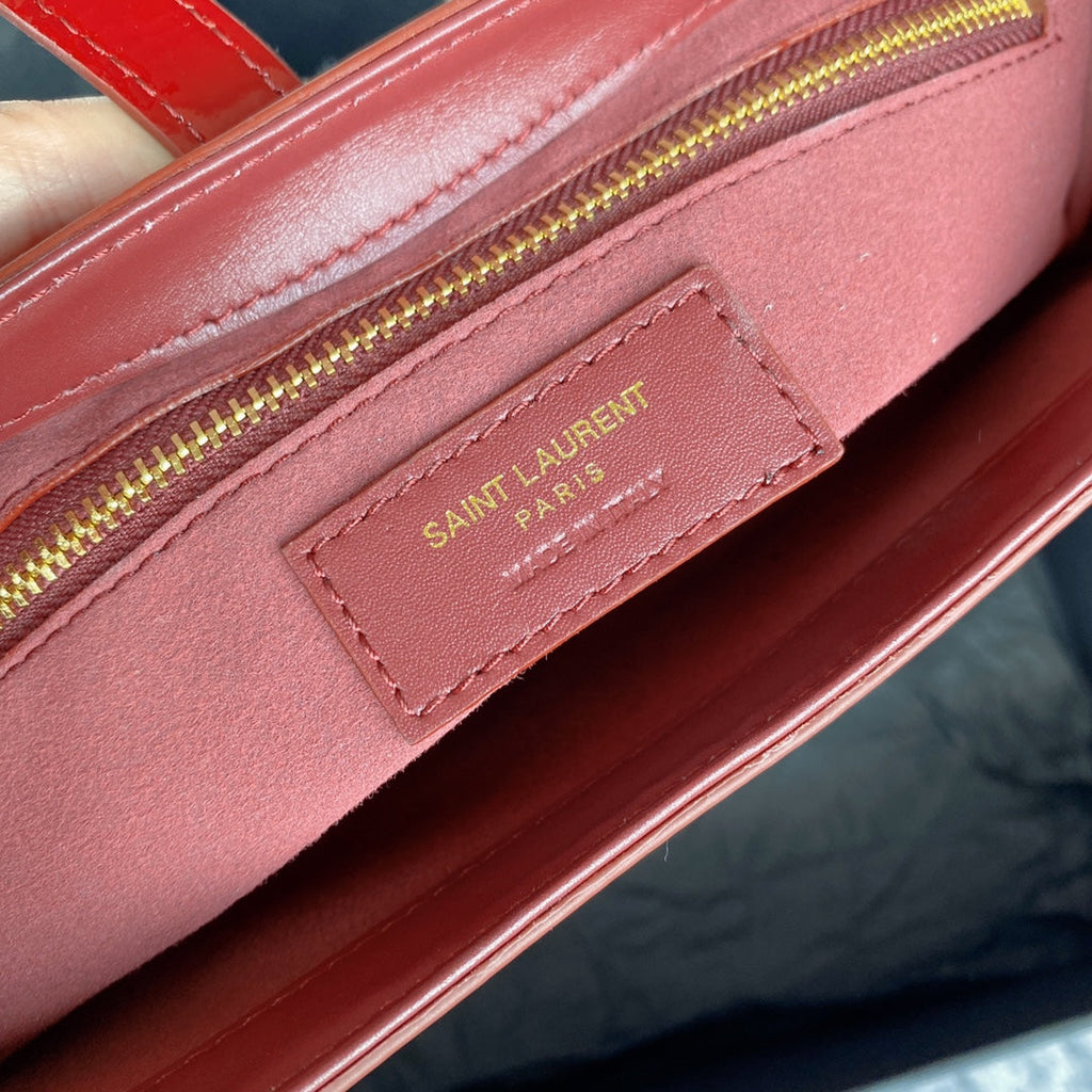 Saint Laurent LE 5 À 7 BAG 24 IN RED GLOSSY CALFSKIN GOLD HARDWARE