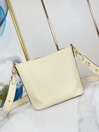 Louis Vuitton LOCK AND WALK 20 IN CREAM GRAINED CALFSKIN GOLD HARDWARE